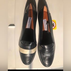 New Etienne Aigner Leather Ladies Loafers, Size 11